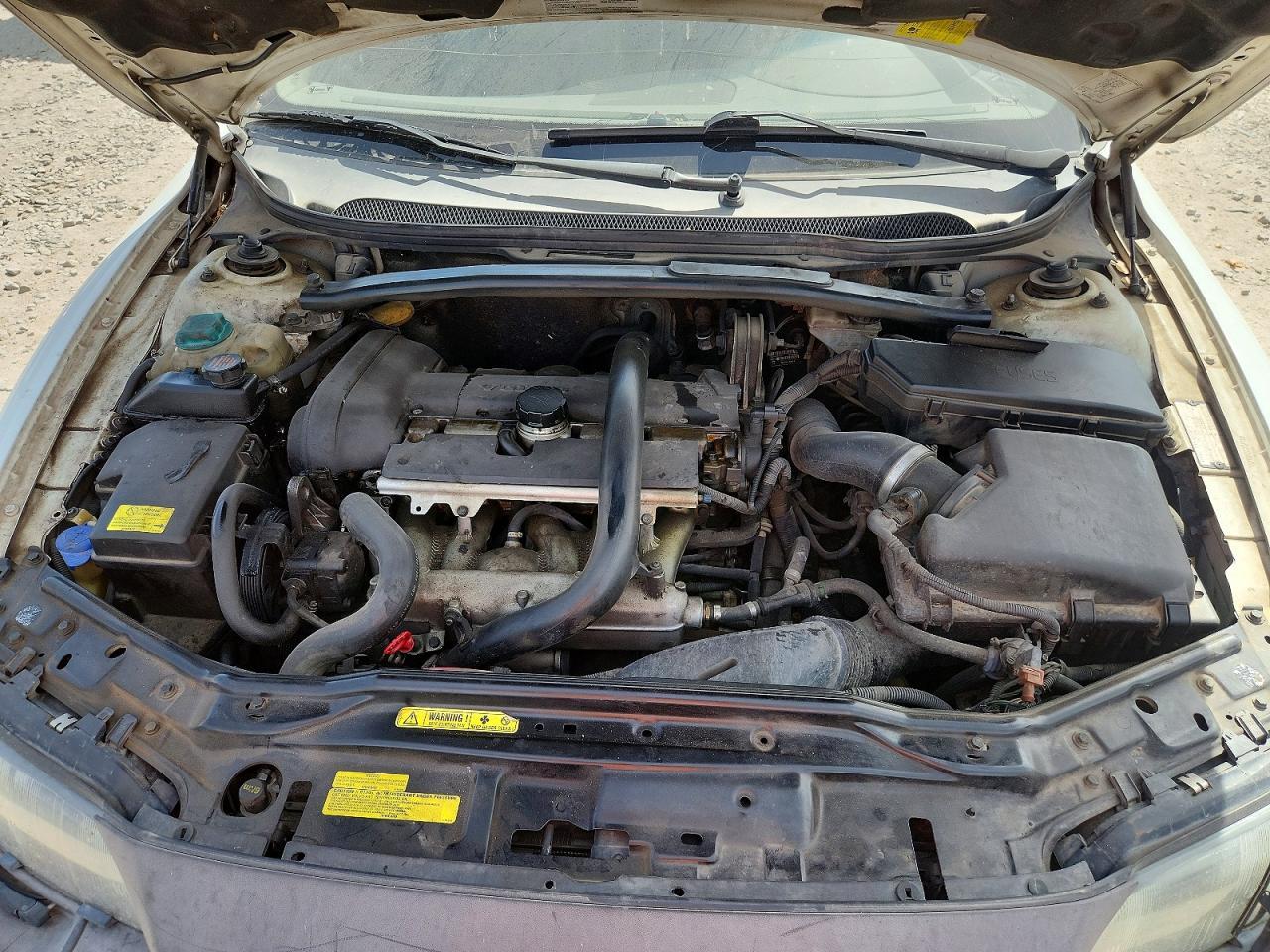 2004 VOLVO XC70