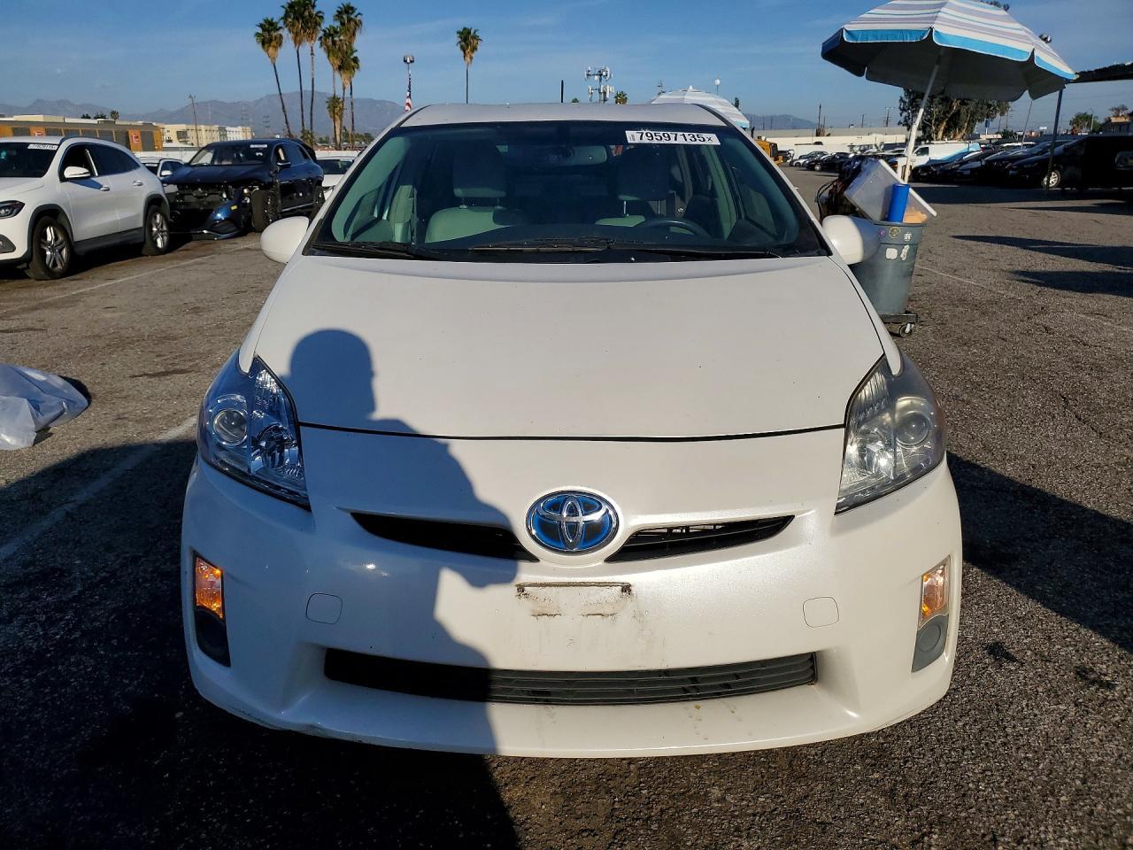 2010 TOYOTA PRIUS