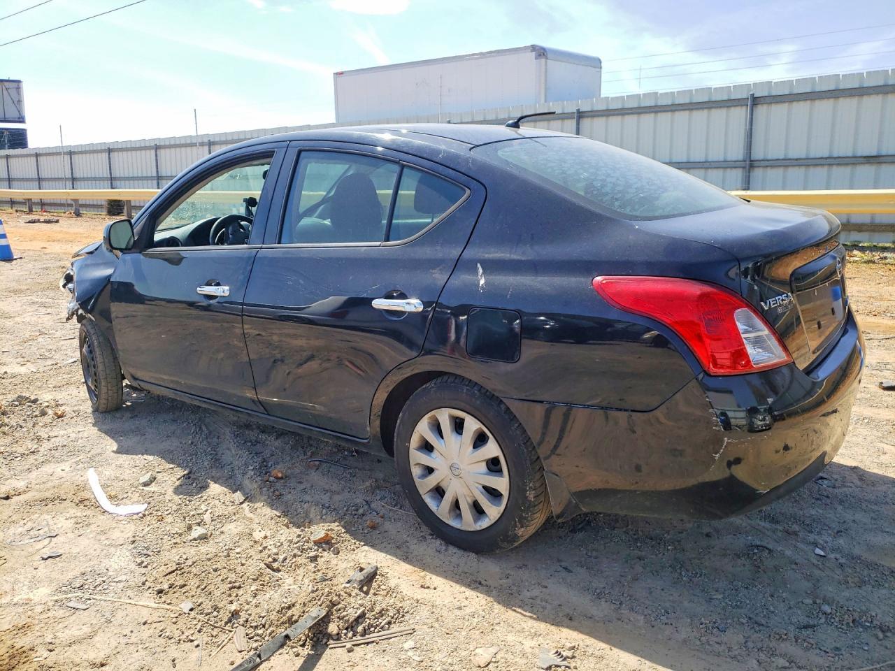 2012 NISSAN VERSA