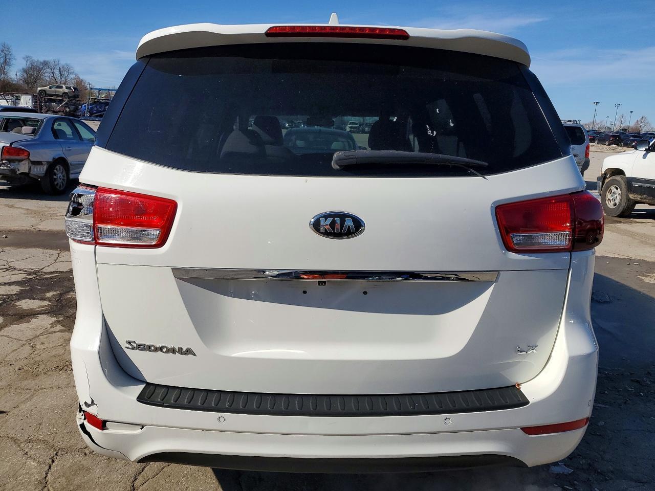 2016 KIA SEDONA