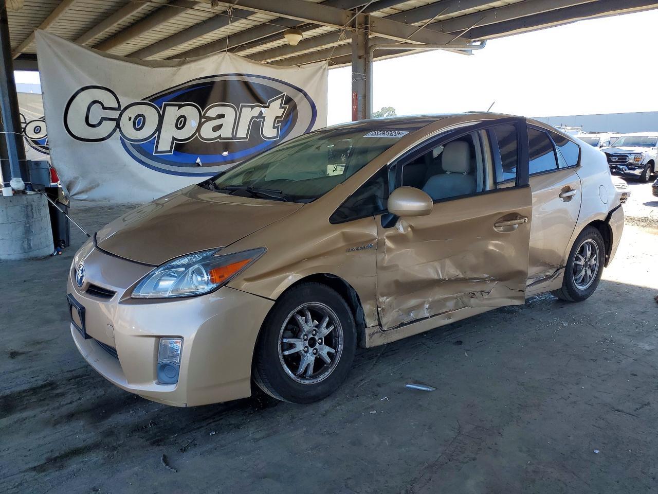 2011 TOYOTA PRIUS