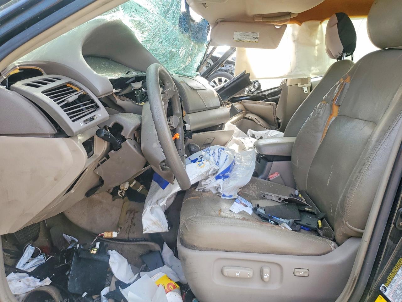 2004 TOYOTA CAMRY