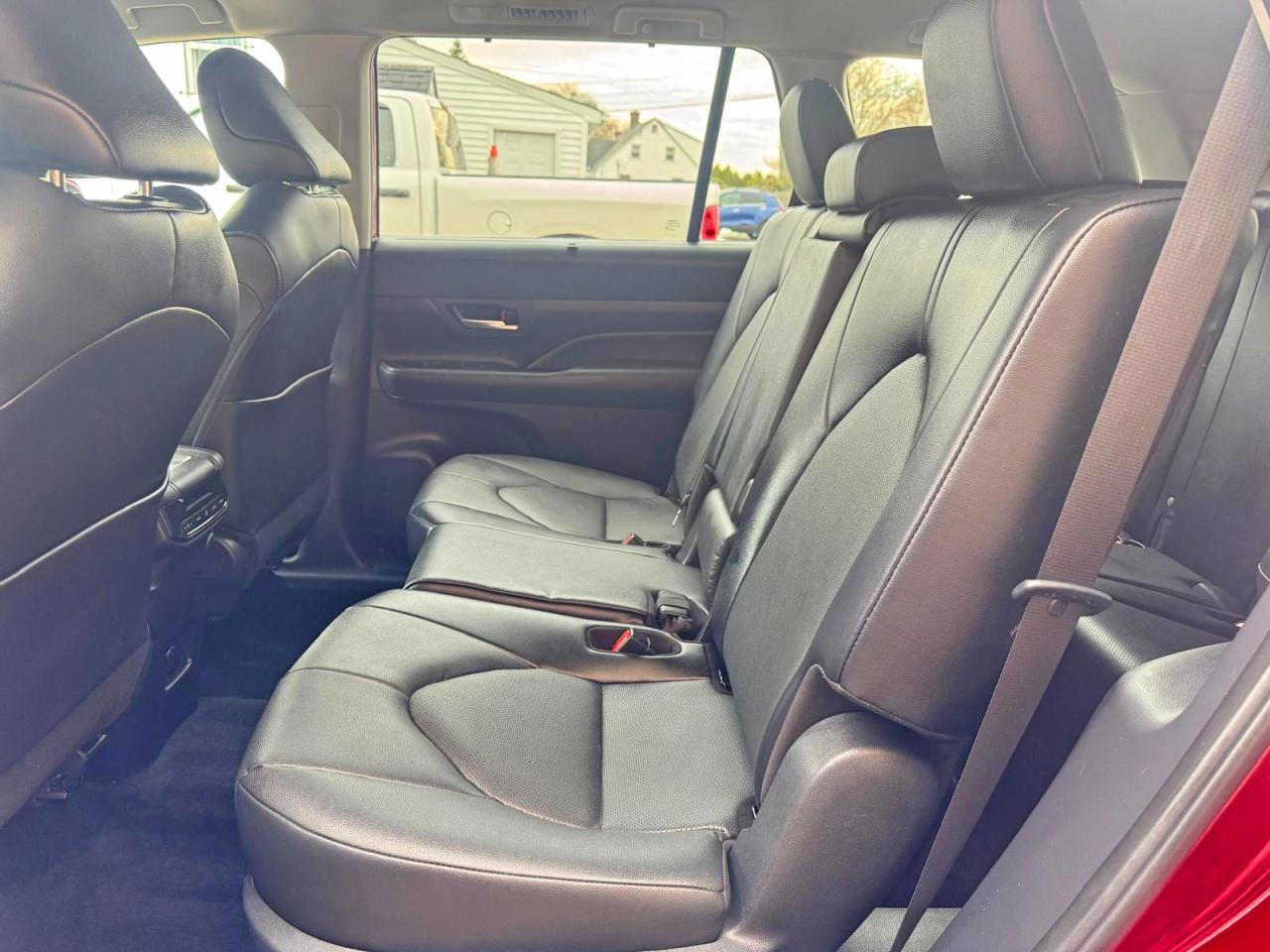 2025 TOYOTA HIGHLANDER