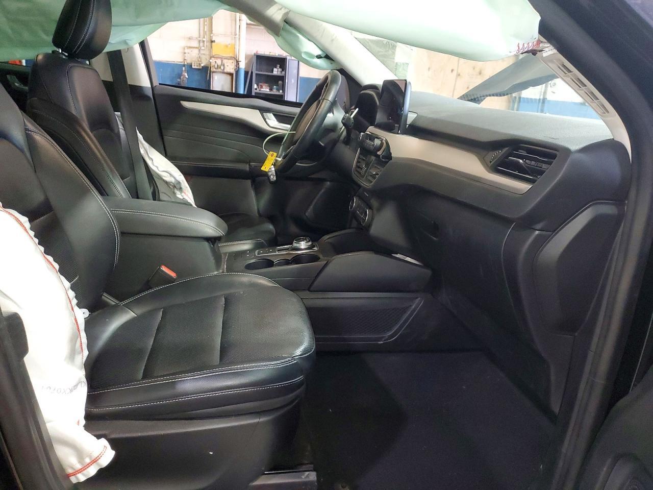 2021 FORD ESCAPE