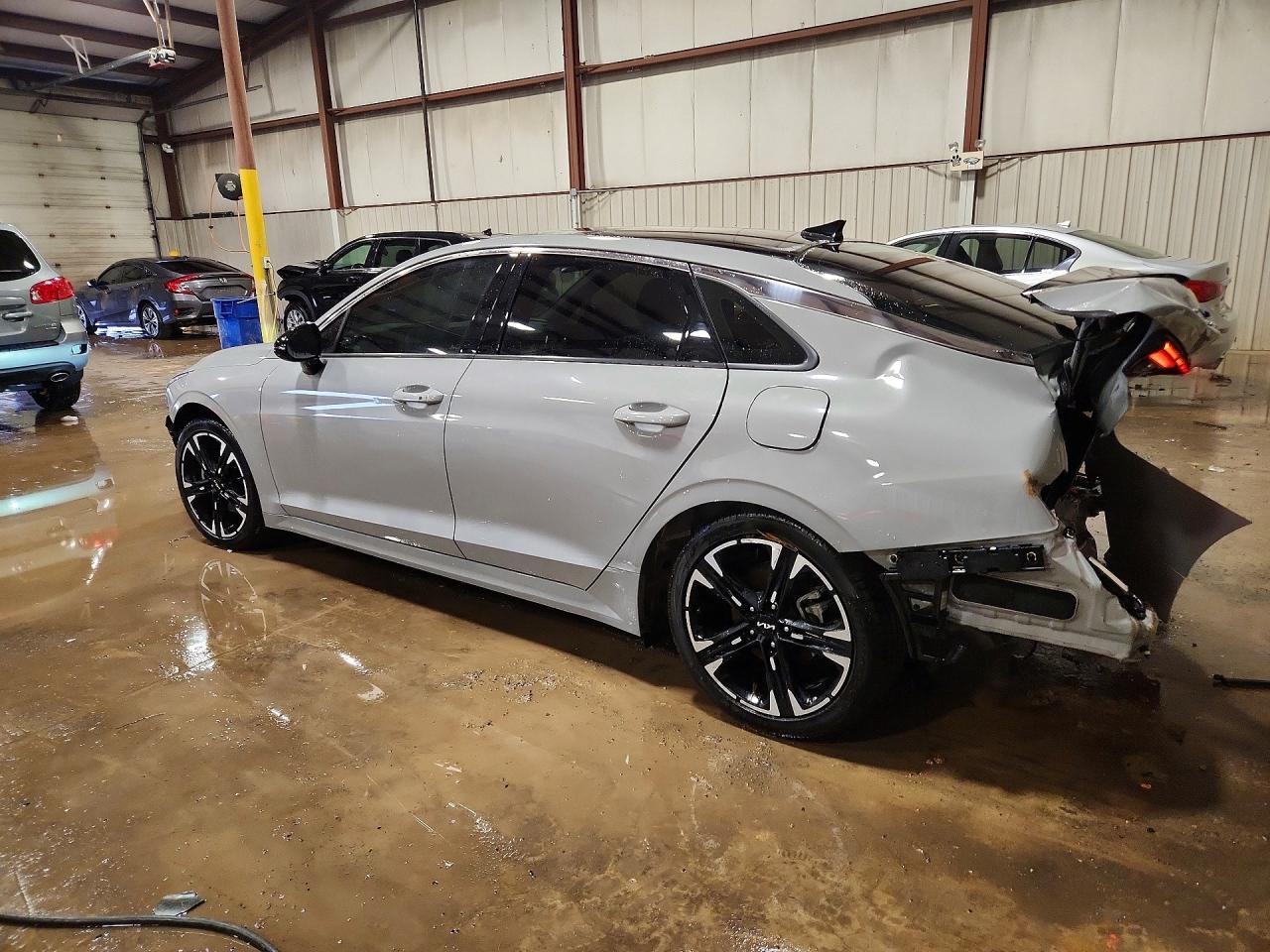2022 KIA K5