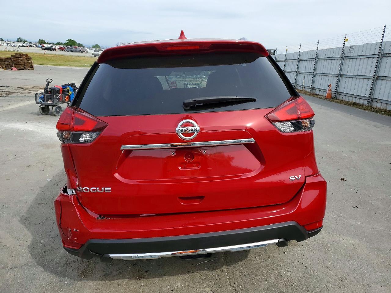 2017 NISSAN ROGUE