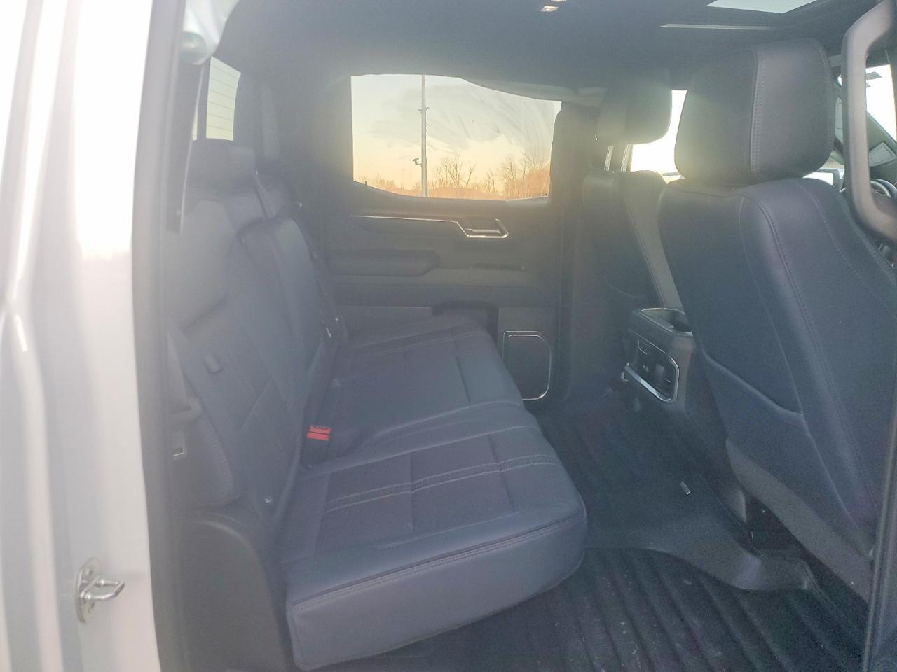 2023 CHEVROLET Silverado