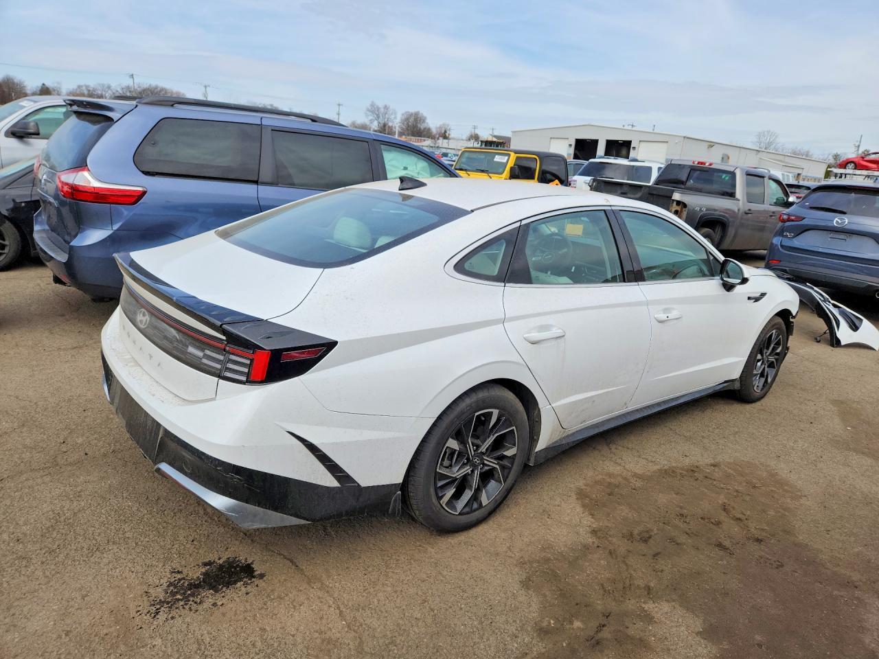 2024 HYUNDAI SONATA