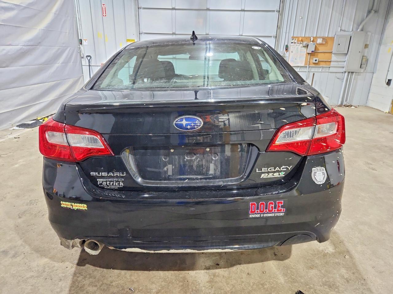 2017 SUBARU Legacy