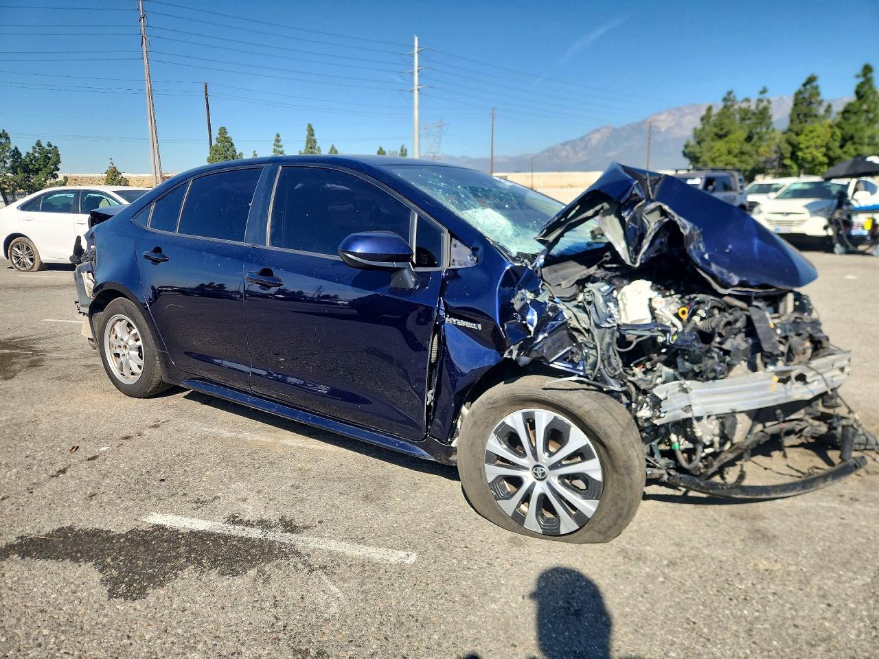 2021 TOYOTA COROLLA