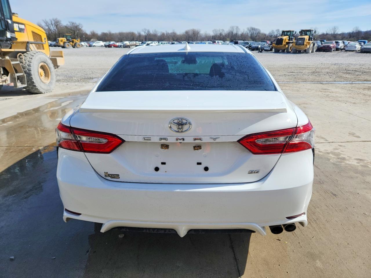2019 TOYOTA CAMRY