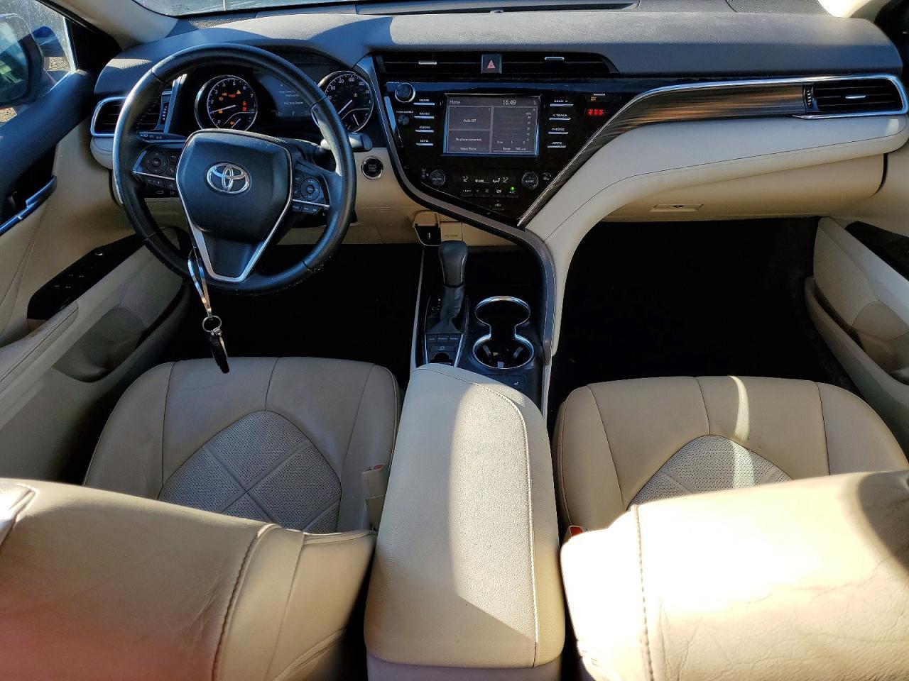 2018 TOYOTA CAMRY