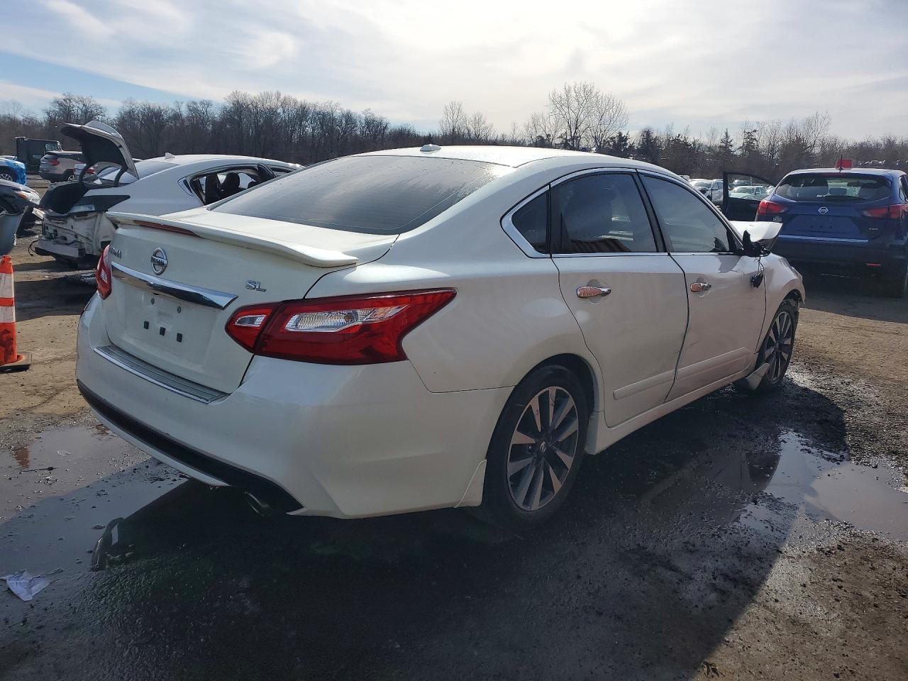 2017 NISSAN ALTIMA