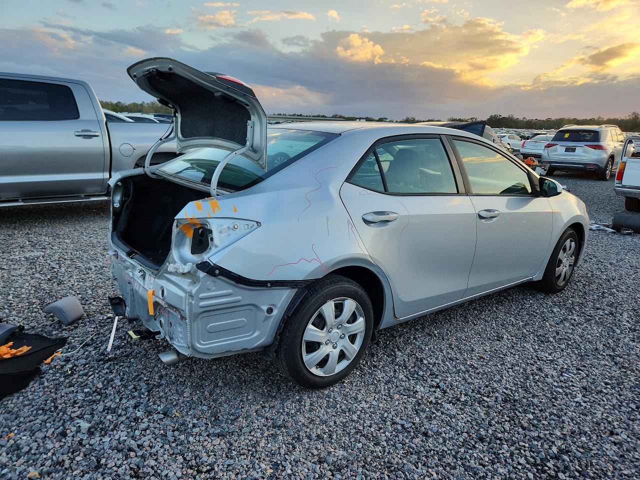 2015 TOYOTA COROLLA