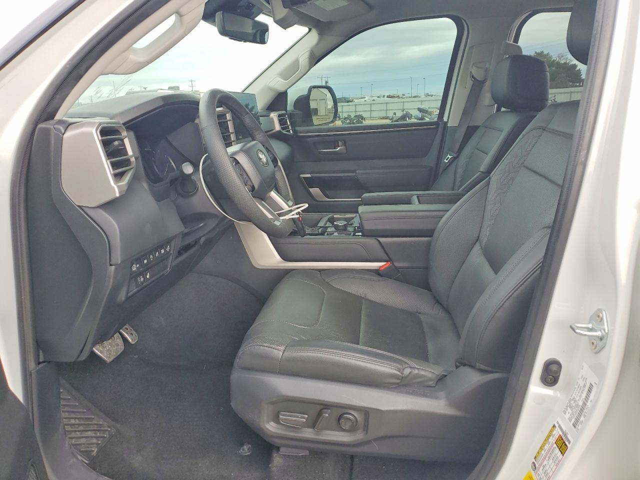 2023 TOYOTA TUNDRA
