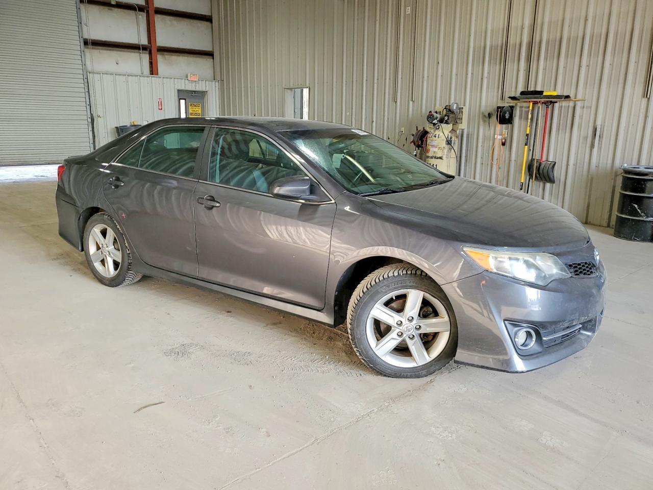2013 TOYOTA CAMRY