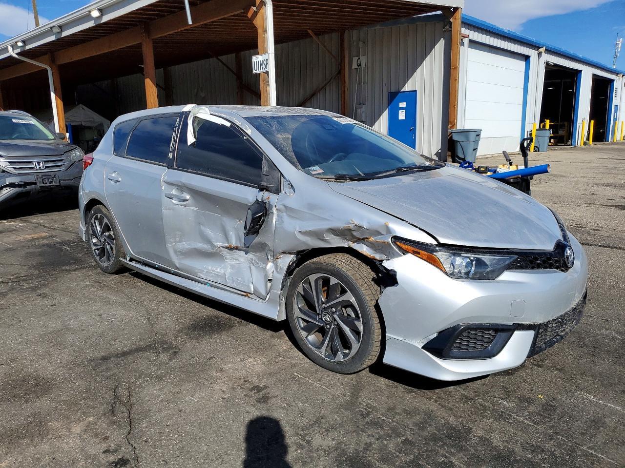2017 TOYOTA COROLLA