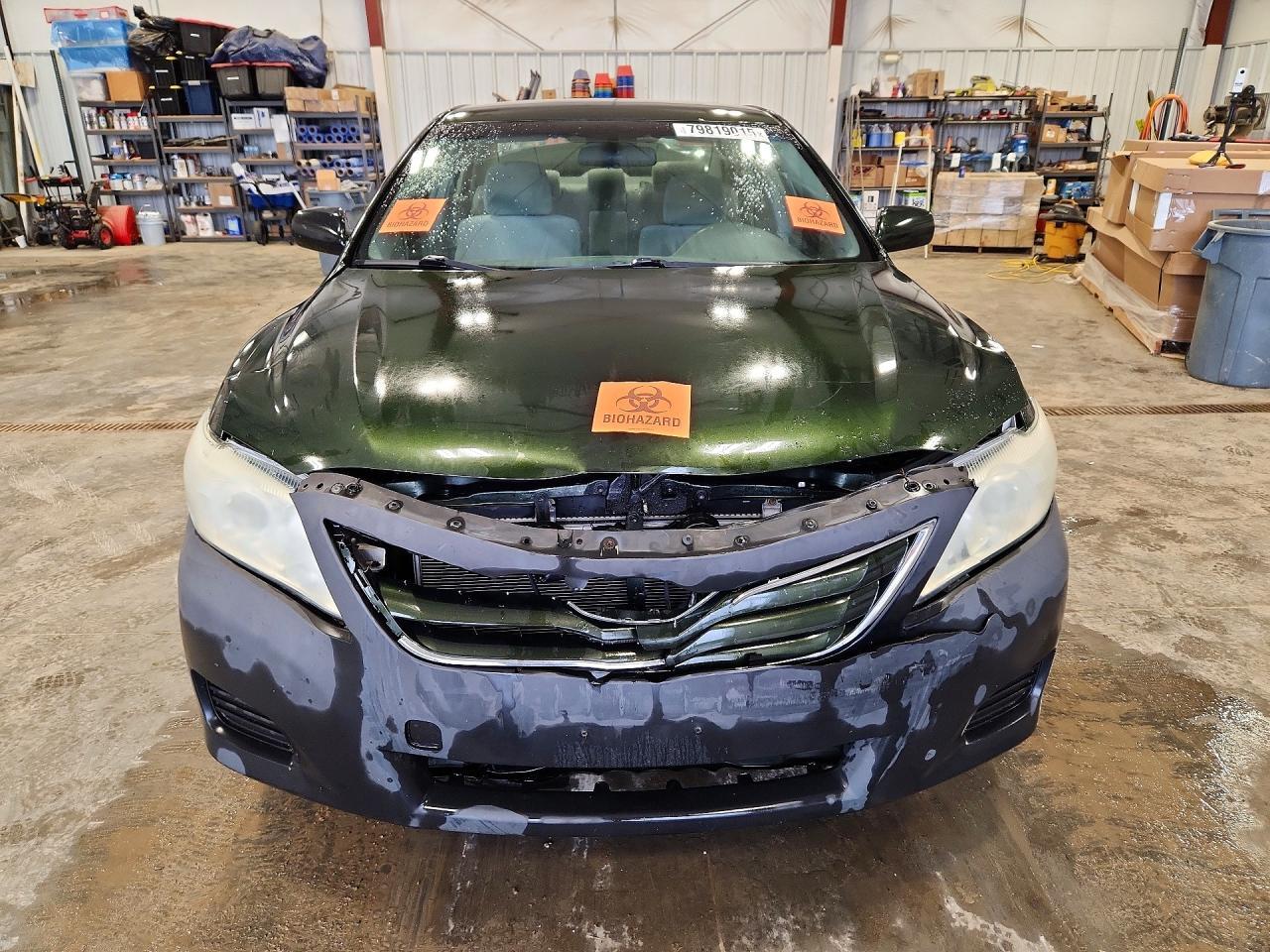 2011 TOYOTA CAMRY