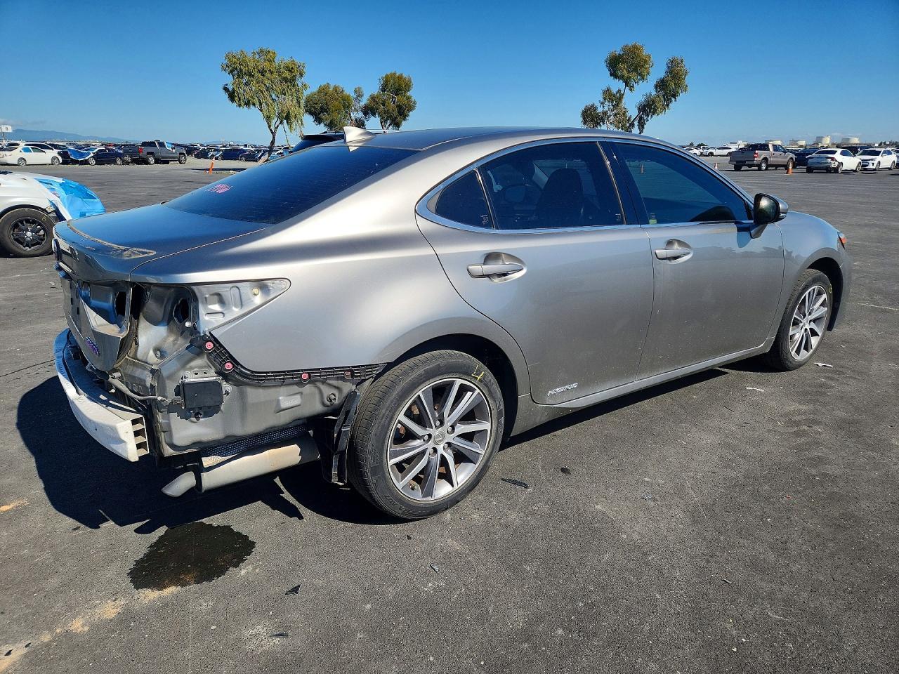 2016 LEXUS ES 300H