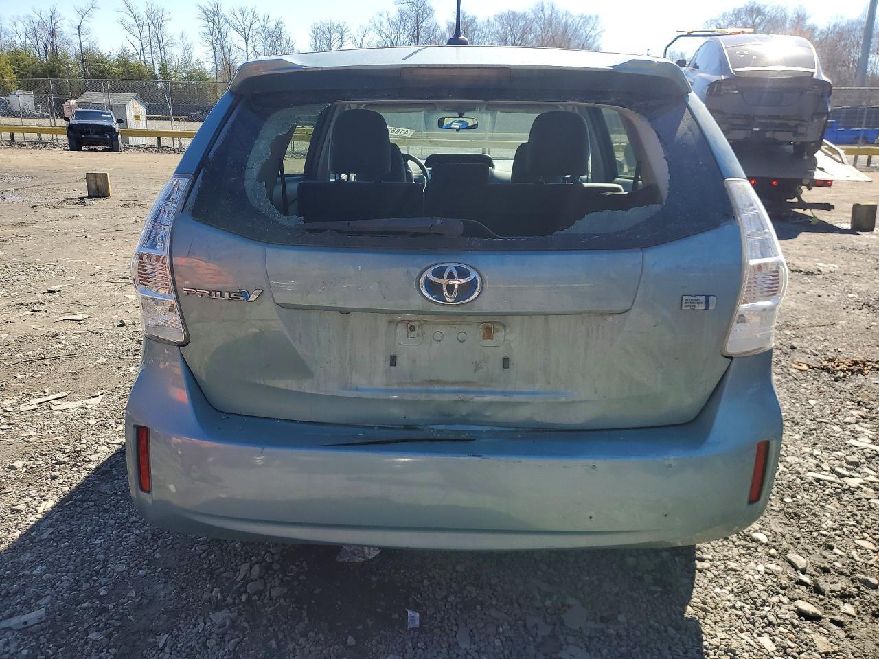 2014 TOYOTA PRIUS V