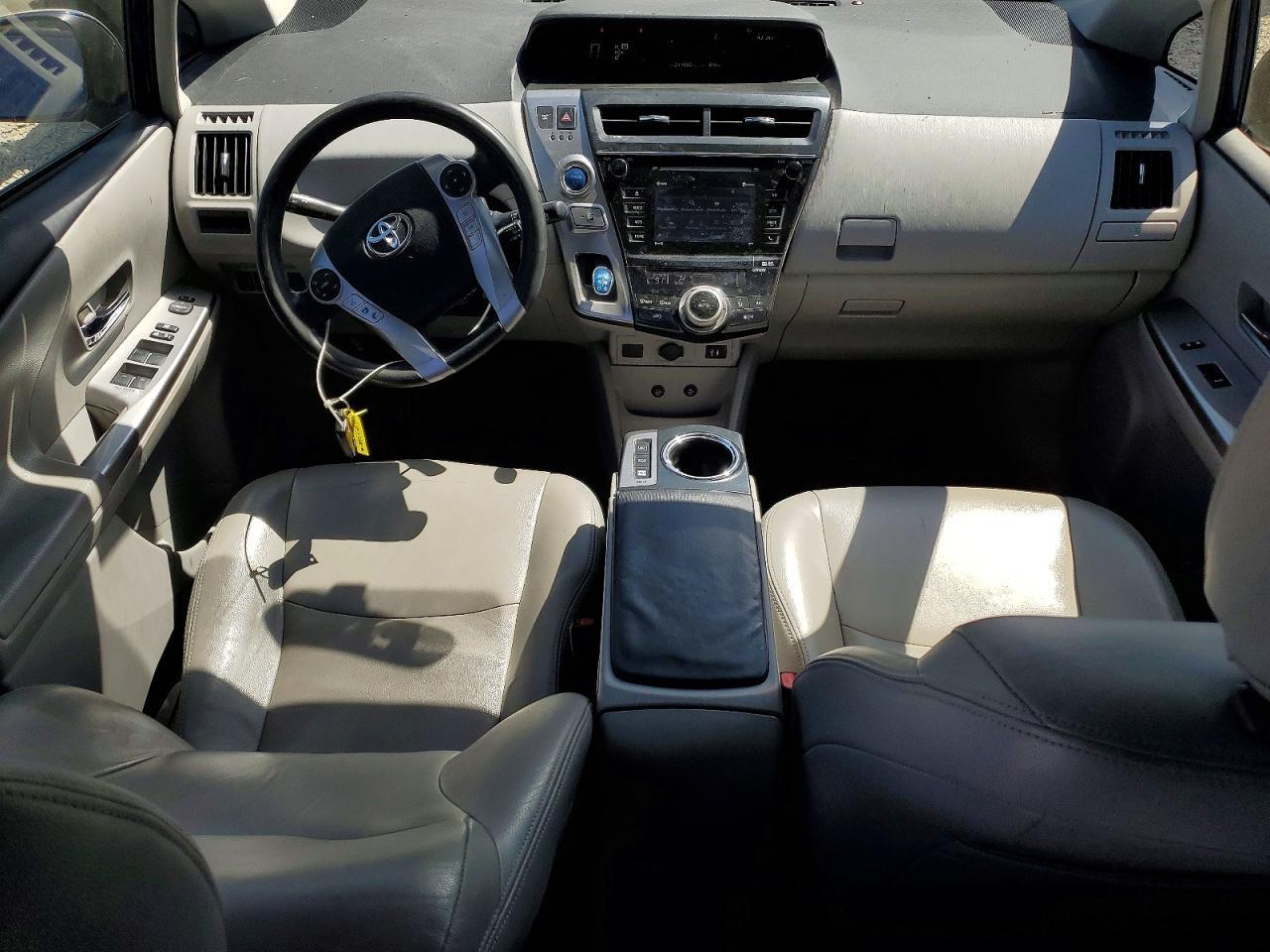 2016 TOYOTA PRIUS V