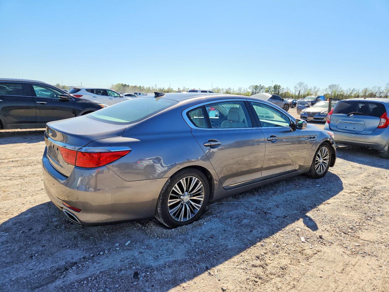 2016 KIA K900