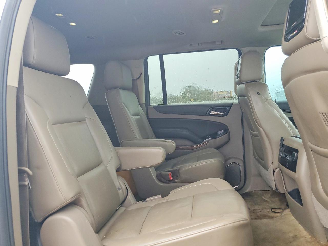 2015 CHEVROLET Suburban