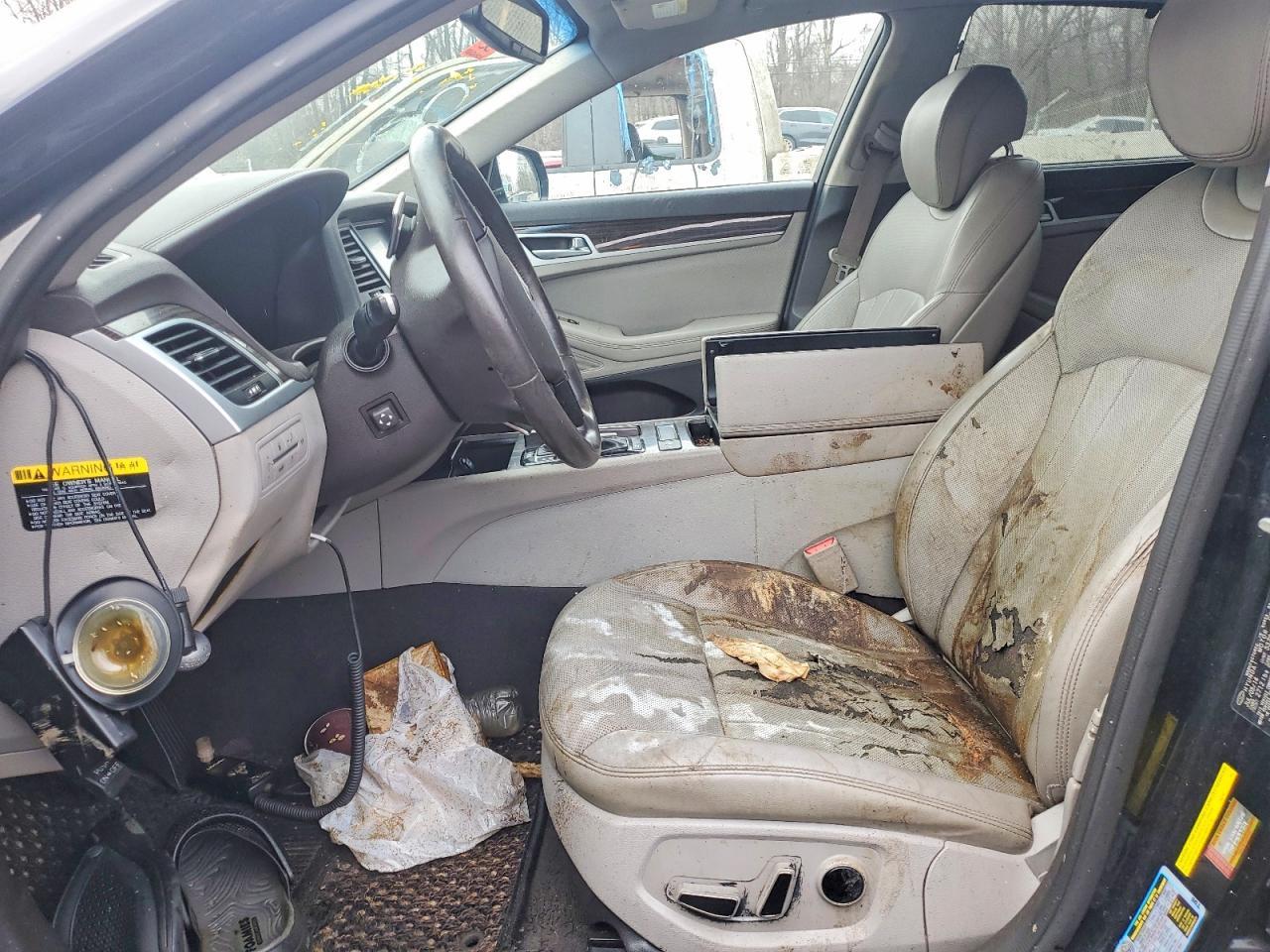 2015 HYUNDAI GENESIS