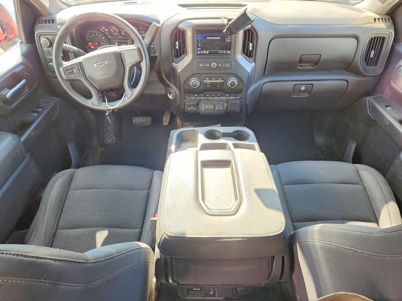 2024 CHEVROLET Silverado