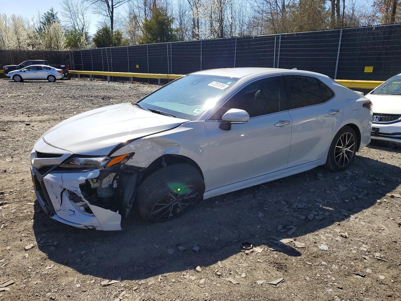 2024 TOYOTA CAMRY