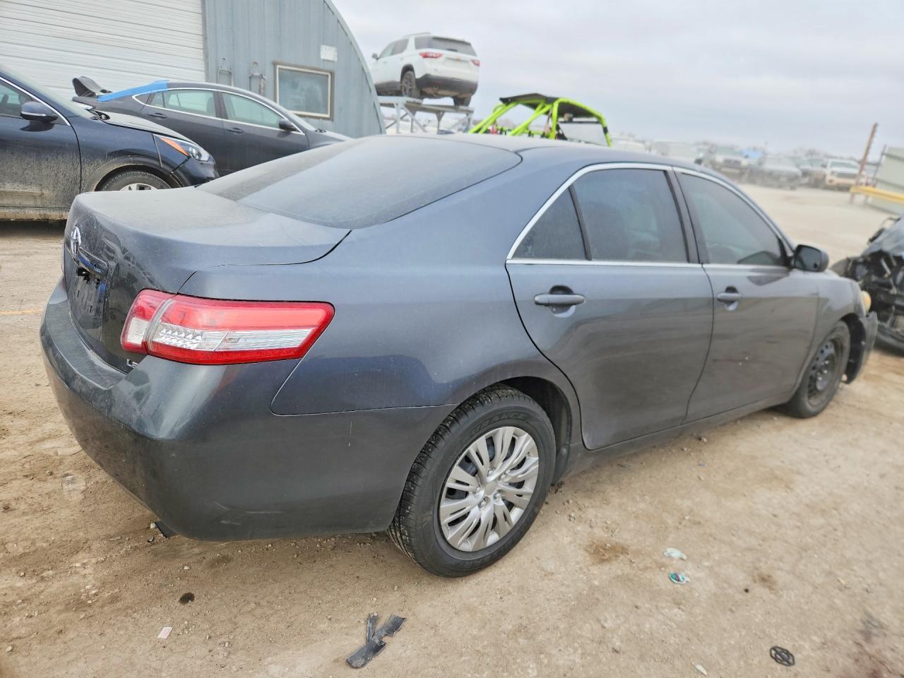 2011 TOYOTA CAMRY