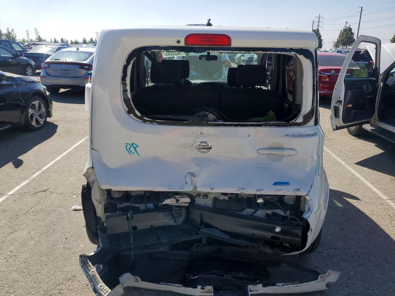 2014 NISSAN CUBE