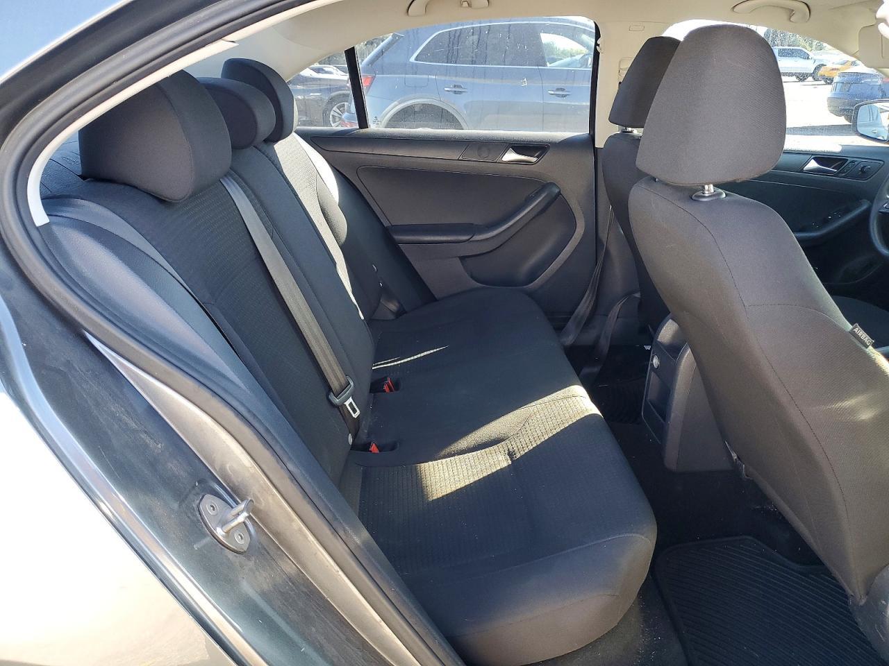 2016 VOLKSWAGEN JETTA