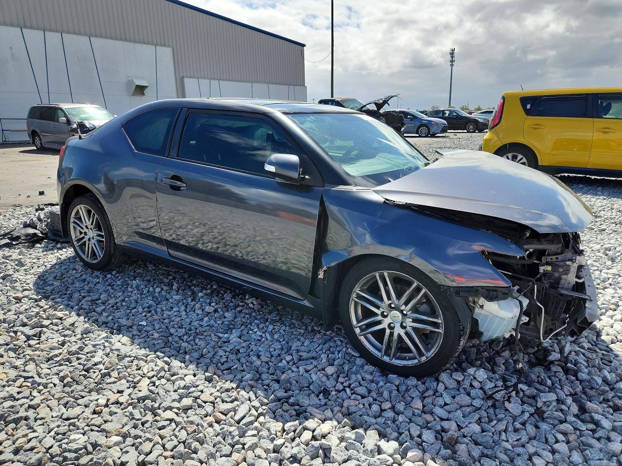2013 SCION TC
