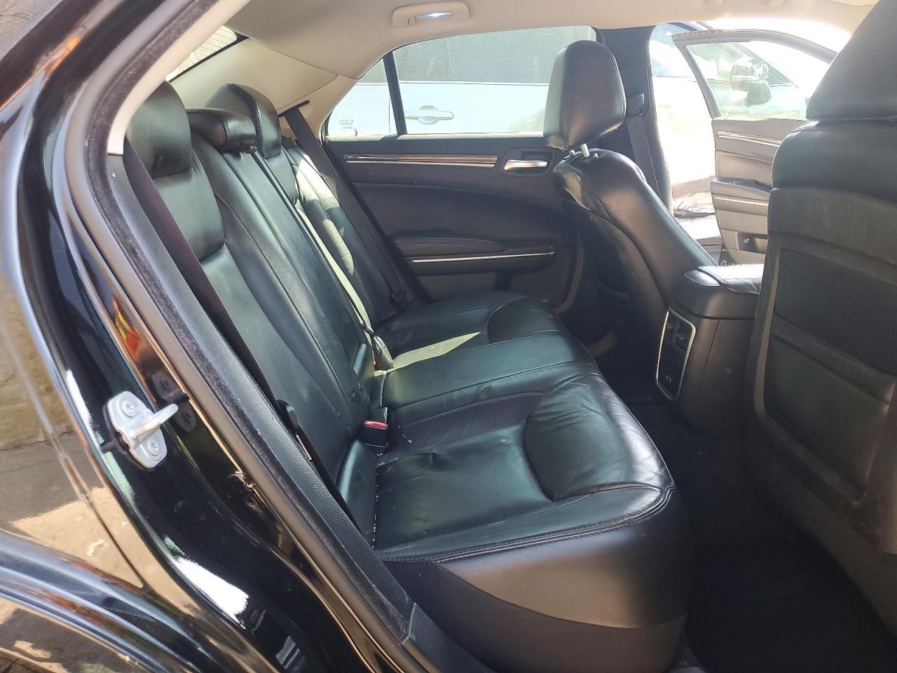 2018 CHRYSLER 300
