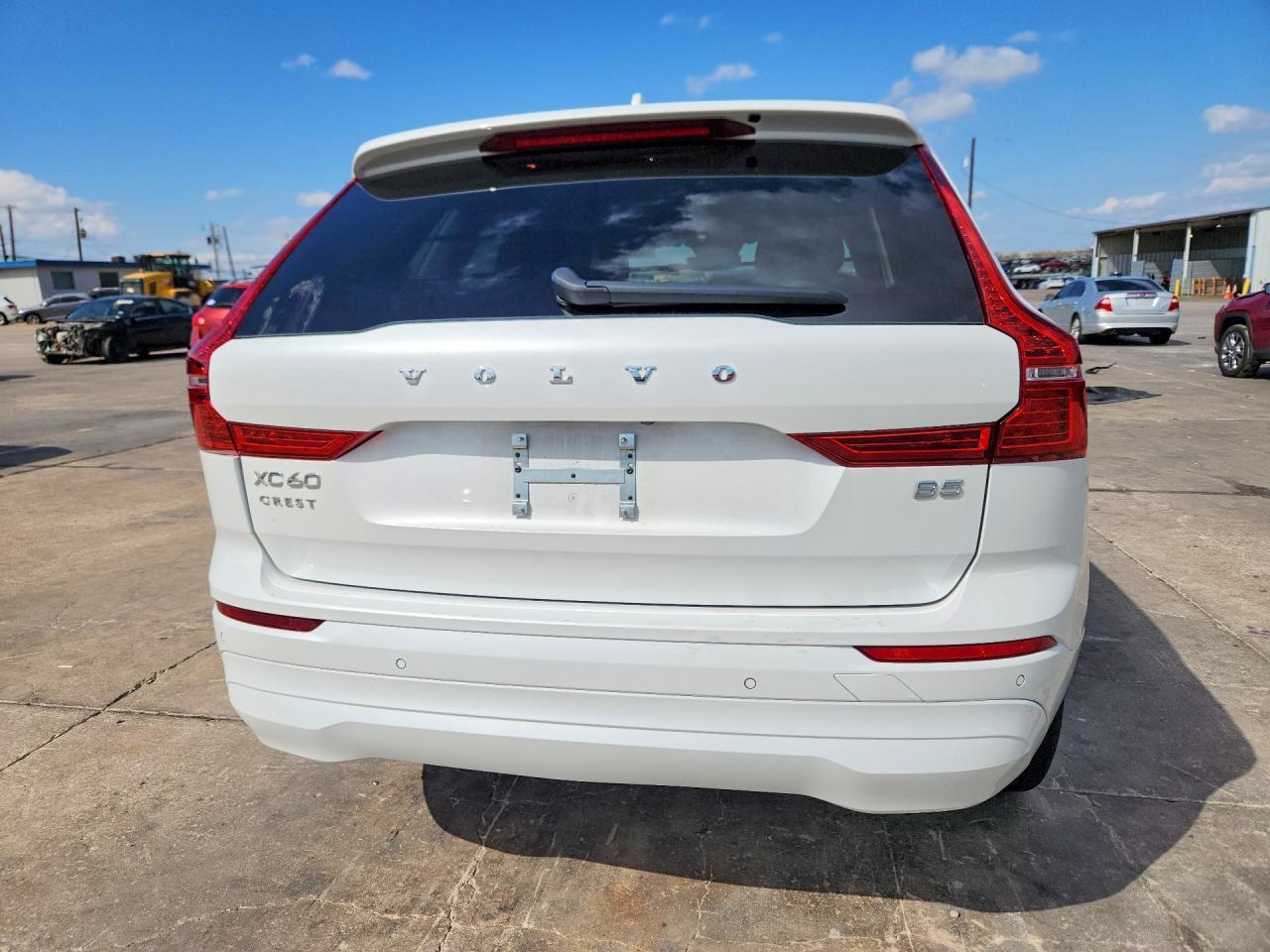 2023 VOLVO XC60