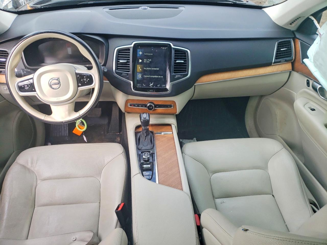 2021 VOLVO XC90