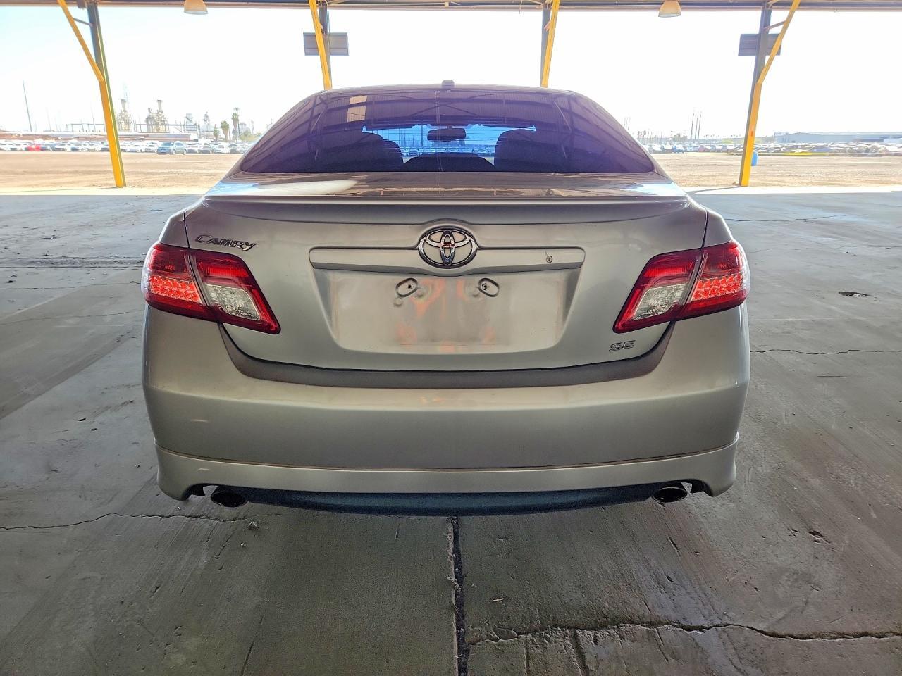 2011 TOYOTA CAMRY