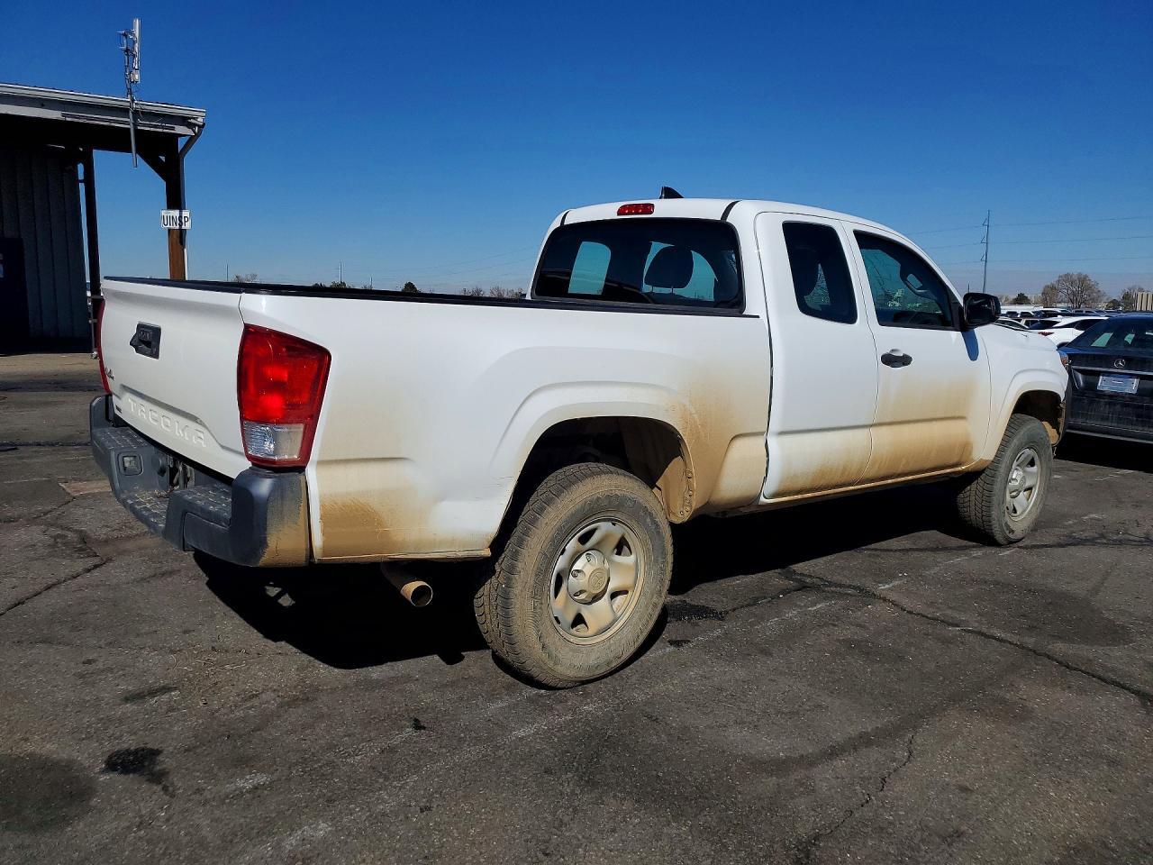 2016 TOYOTA TACOMA