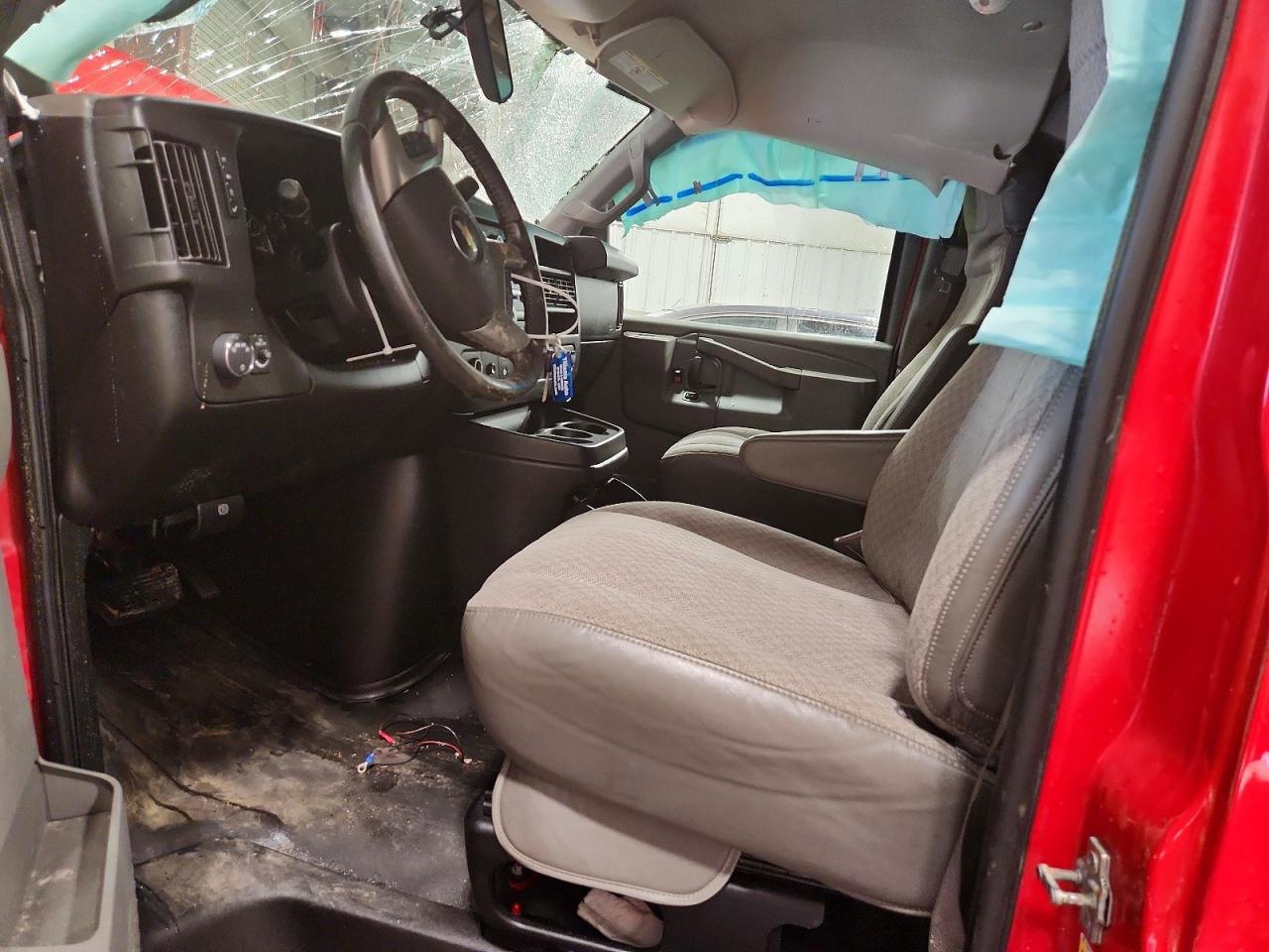 2017 CHEVROLET EXPRESS 2500