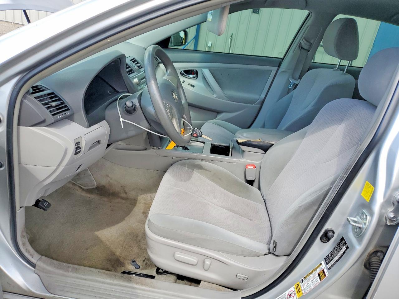 2011 TOYOTA CAMRY