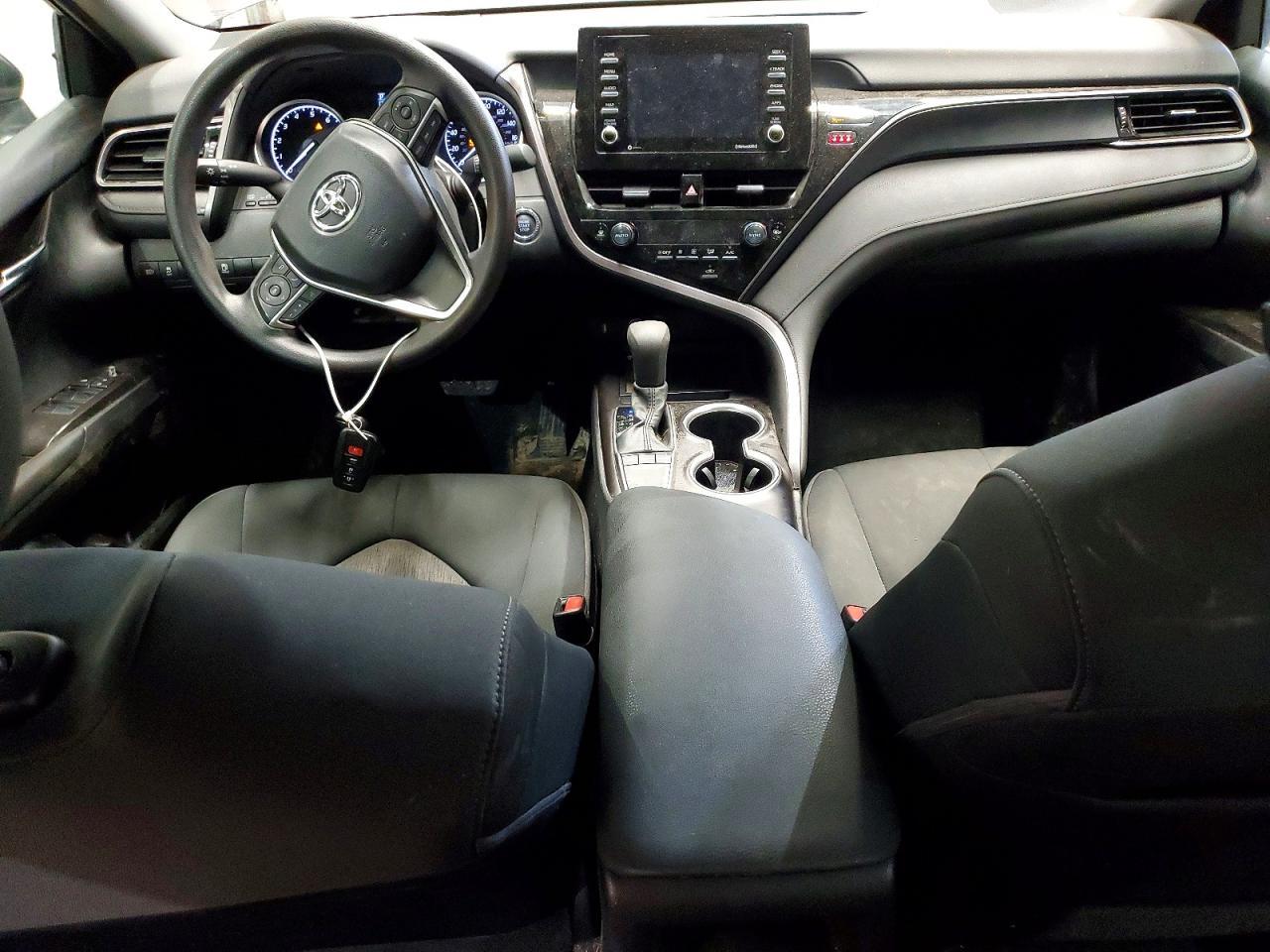 2024 TOYOTA CAMRY