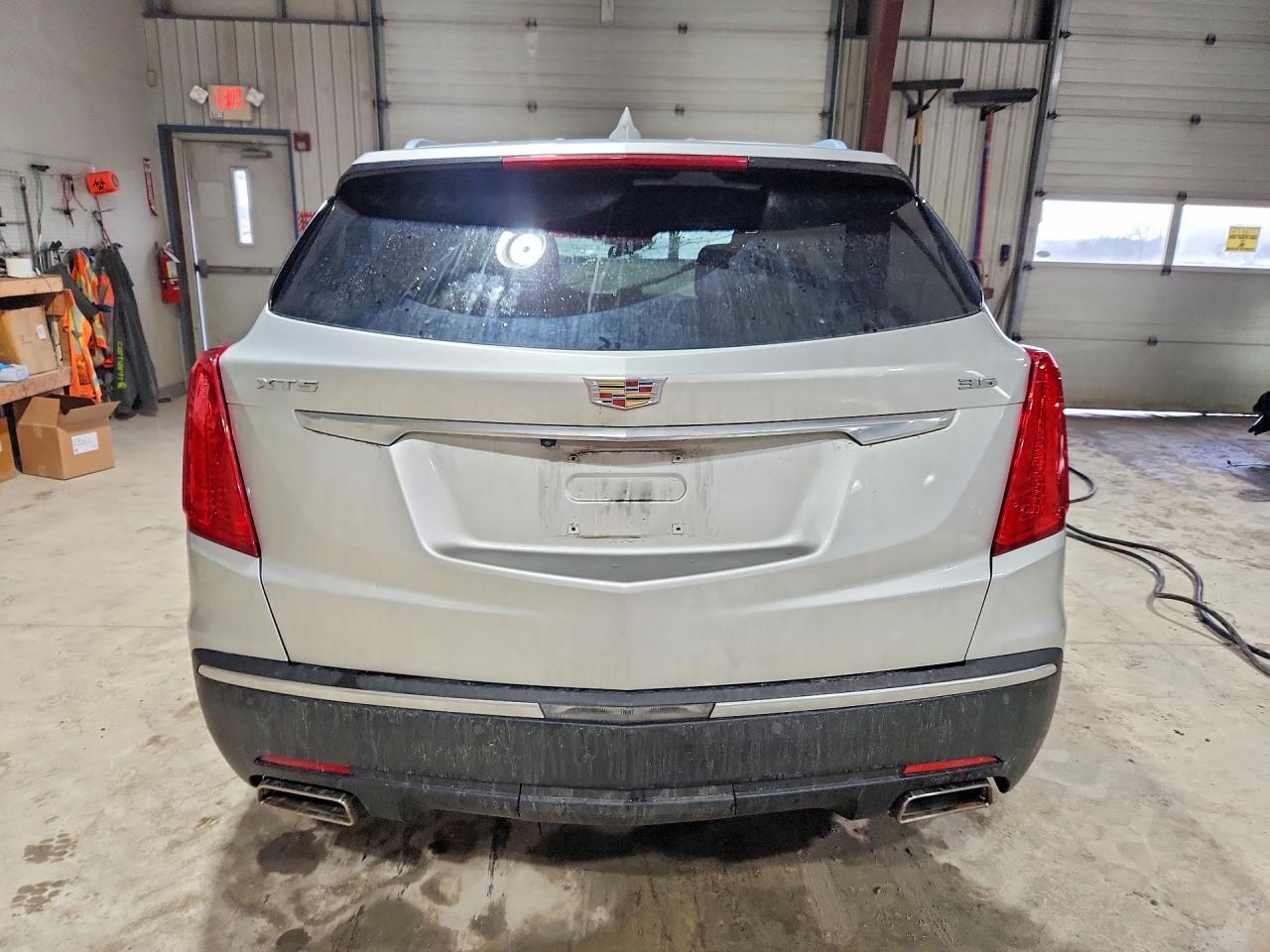 2017 CADILLAC XT5