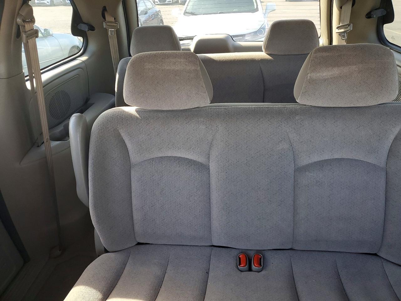 2003 CHRYSLER Voyager