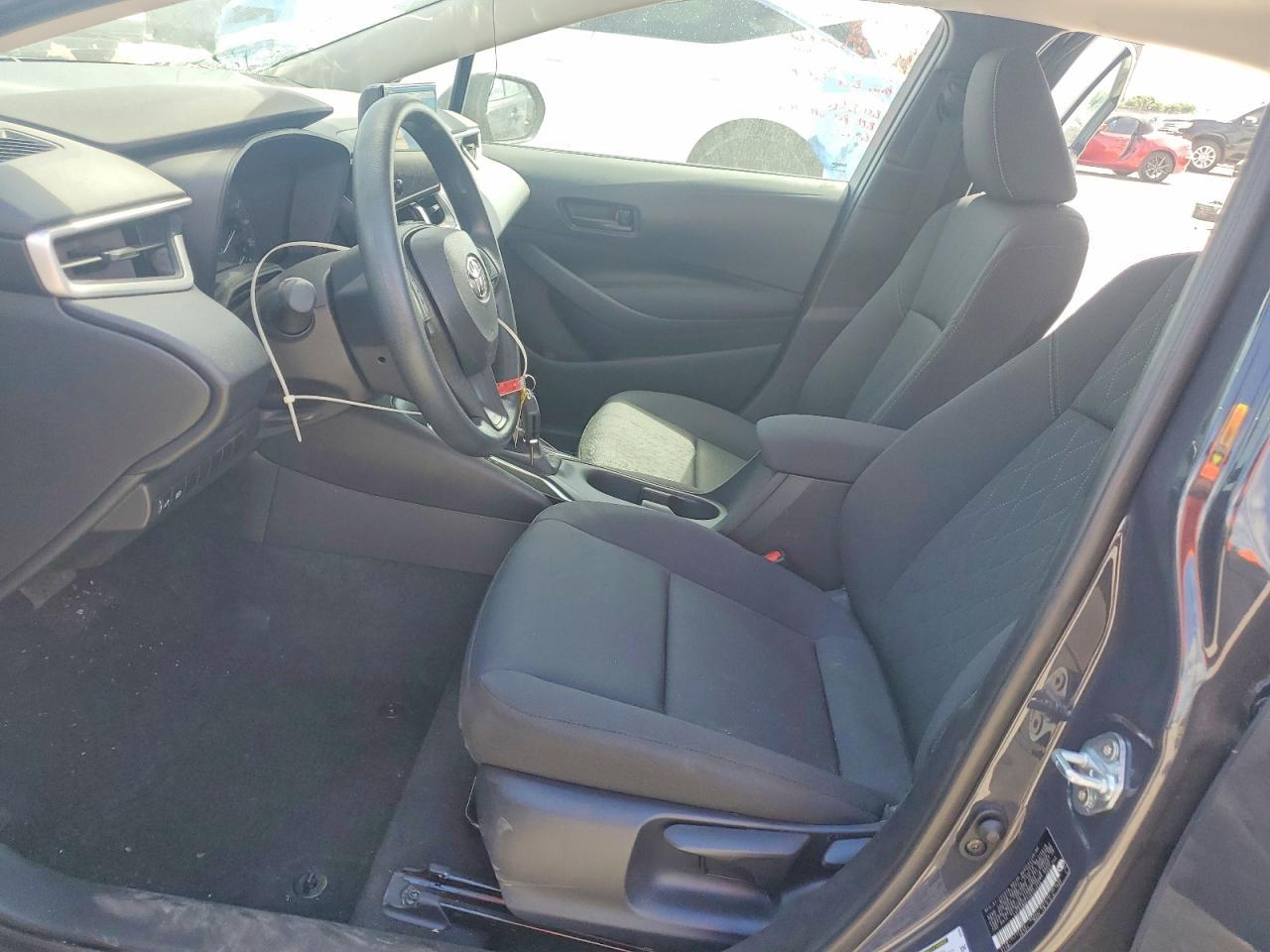 2025 TOYOTA COROLLA