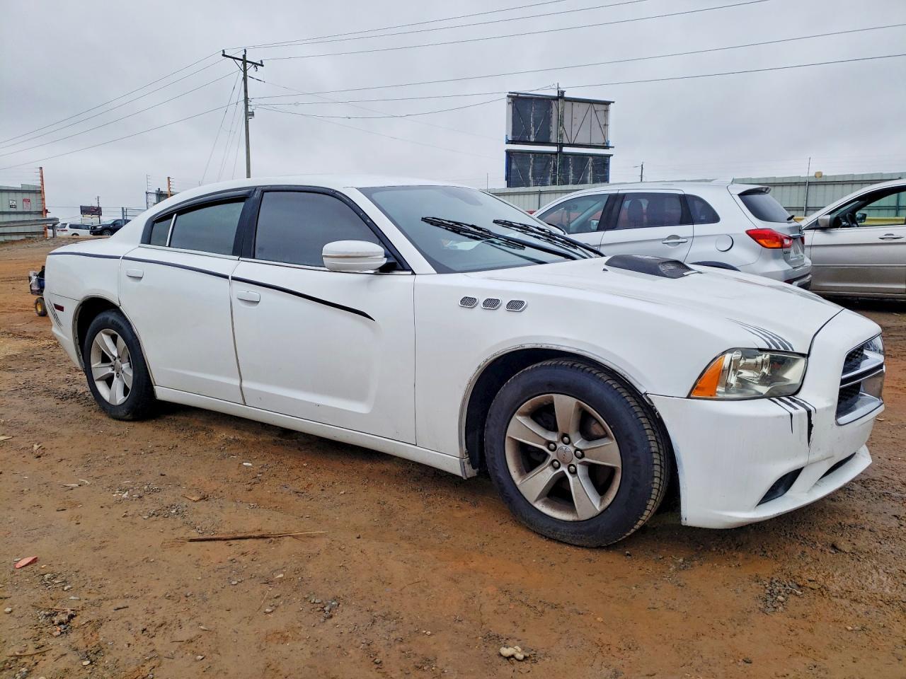 2011 DODGE CHARGER