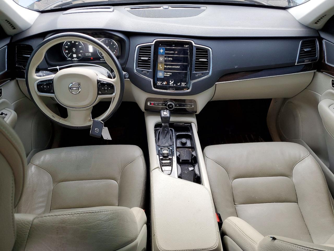 2019 VOLVO XC90