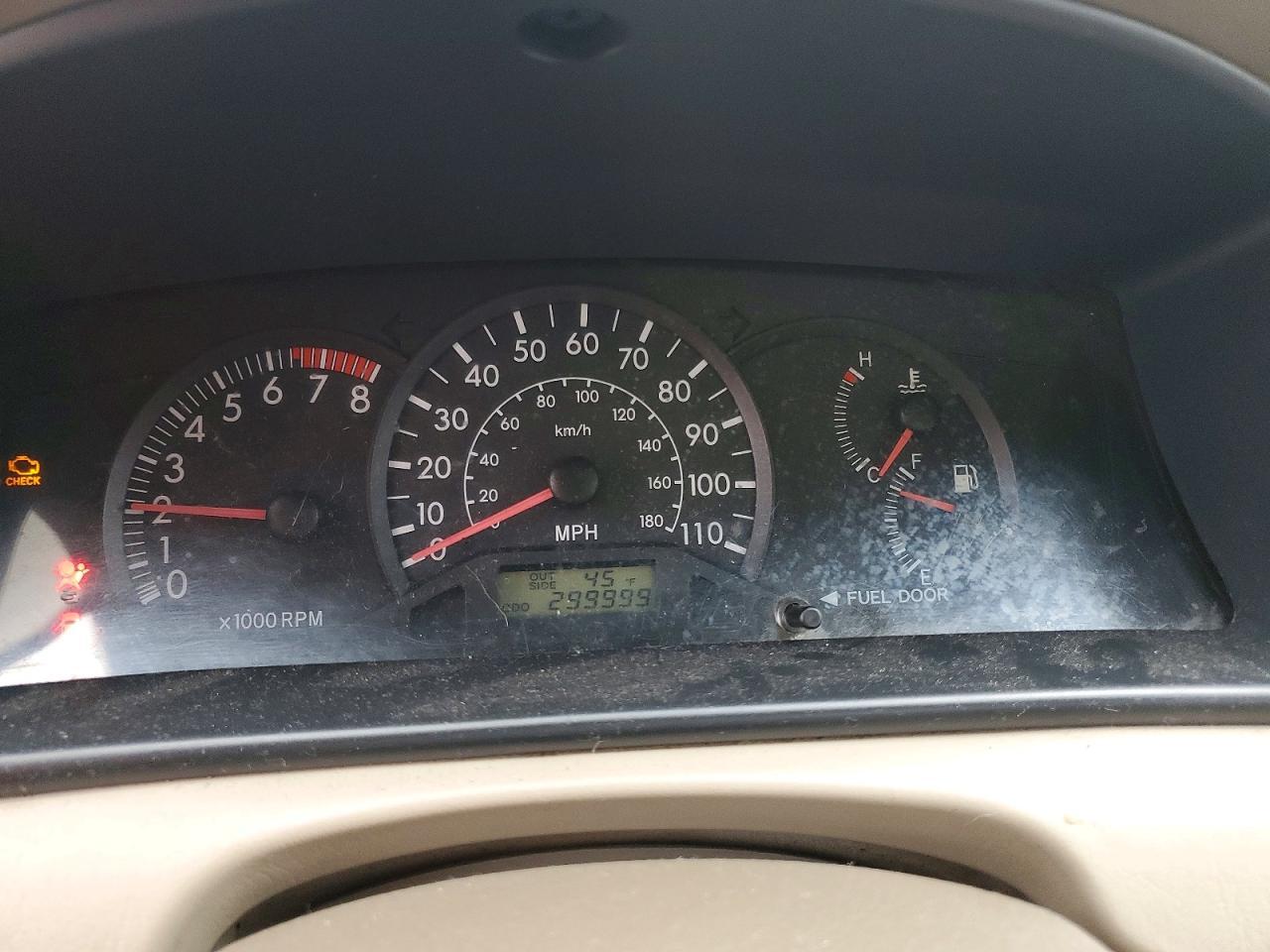 2004 TOYOTA COROLLA