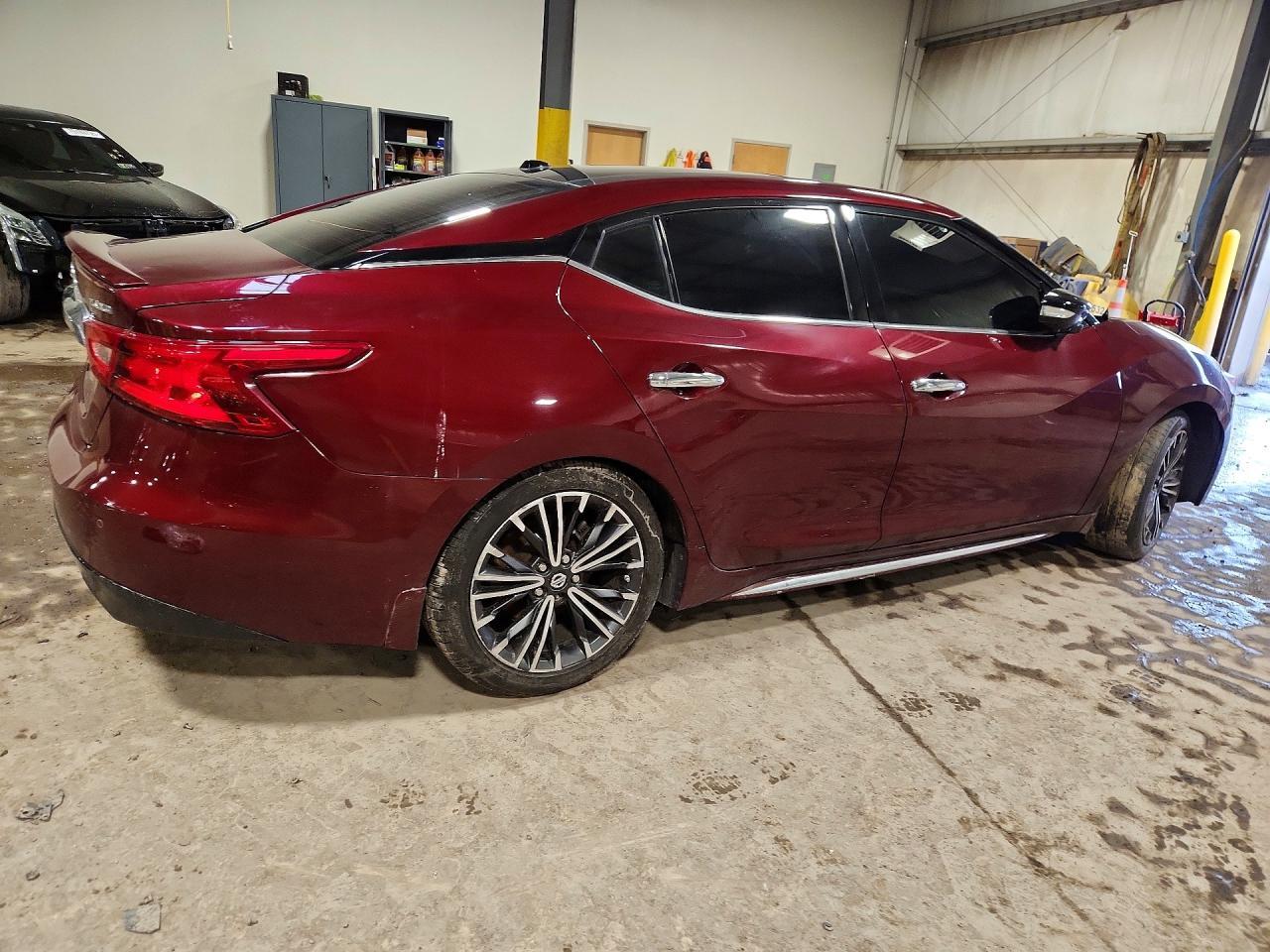 2018 NISSAN Maxima
