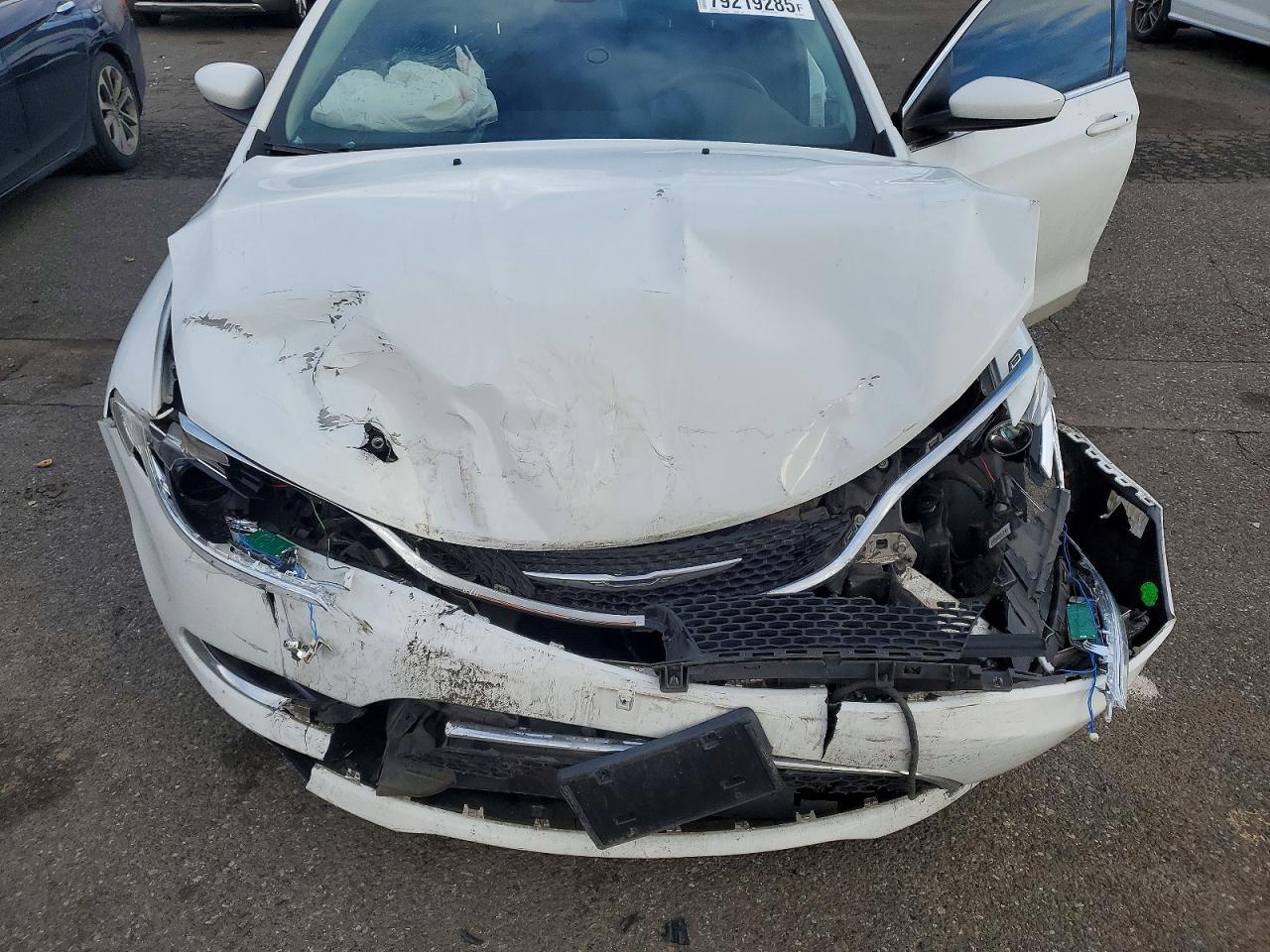 2015 CHRYSLER 200